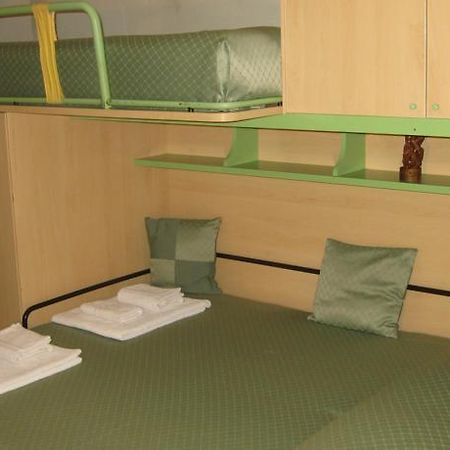 ローマ ビューティー ムーン Bed & Breakfast エクステリア 写真