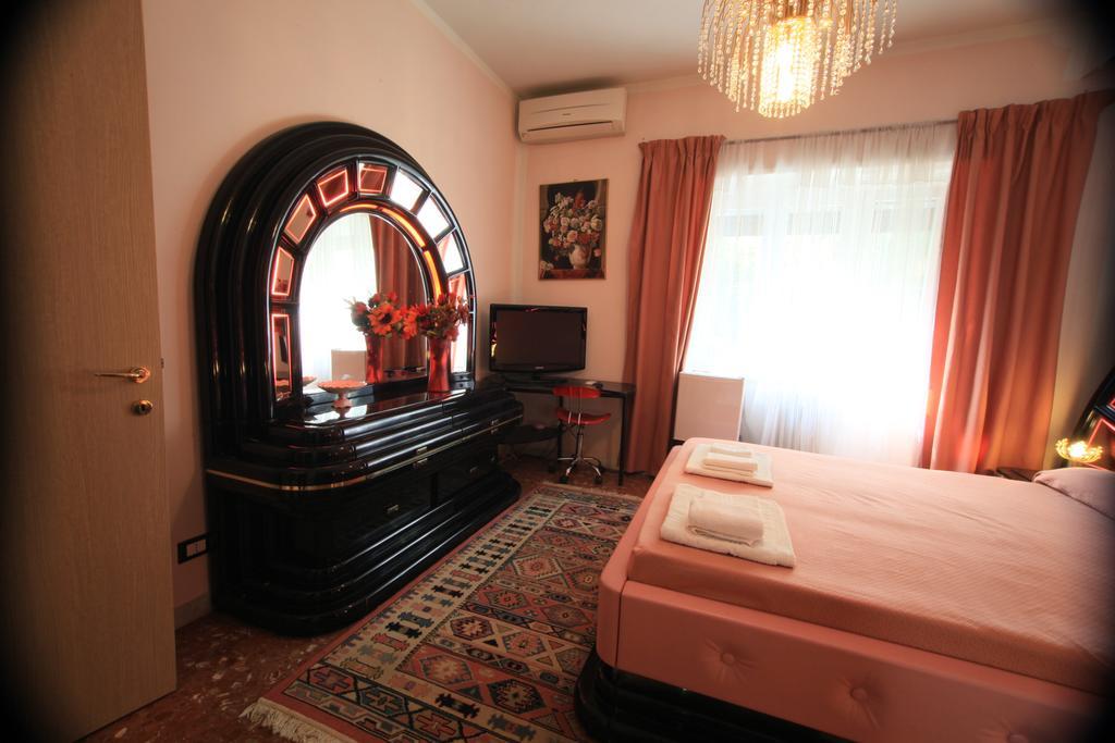 ローマ ビューティー ムーン Bed & Breakfast 部屋 写真